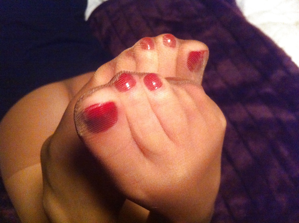 Red toes and nylons #35474772