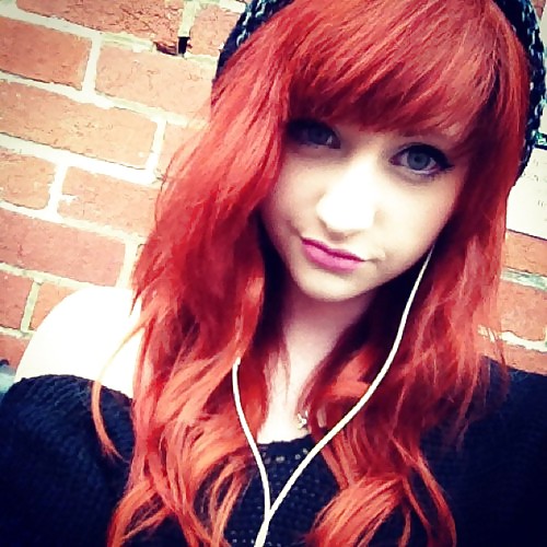 Redhead 32! #33673090