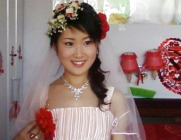 Chinese bride nude on webcam