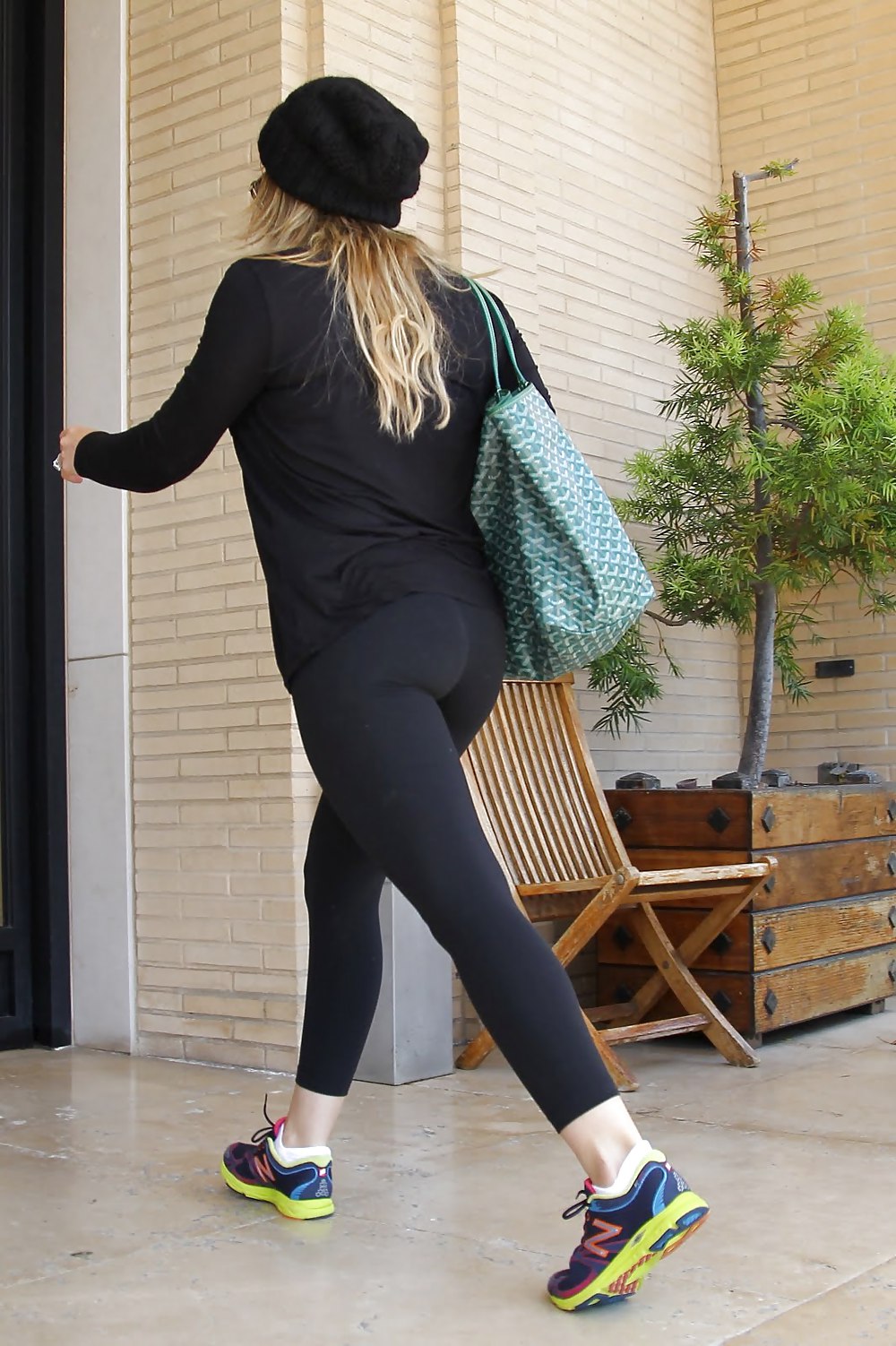 The hottest ass on planet Hillary duff #34058032