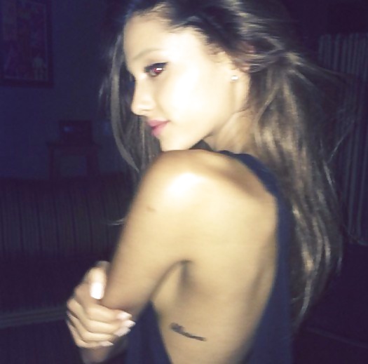 Ariana Grande #32553747