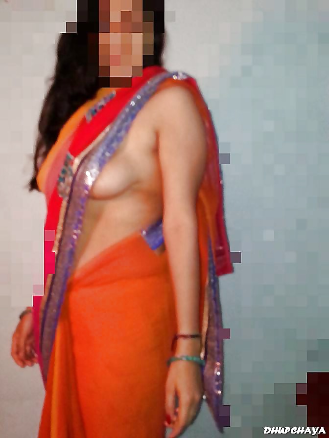 DESI SUPER HOT BHABHI SHOW HER SEXY ASSETS #26981917