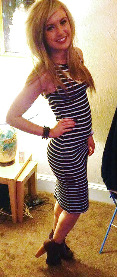 茶目っ気のあるオリビア
 #30879695