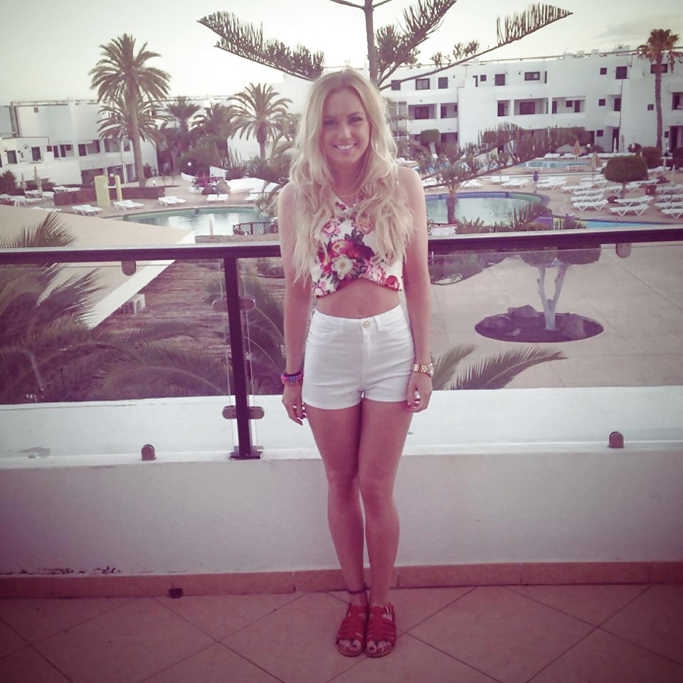 茶目っ気のあるオリビア
 #30879709