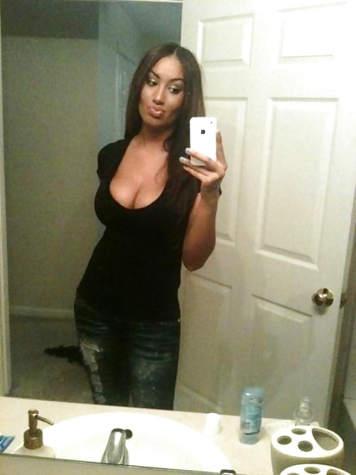 Hotties 142 #22902911