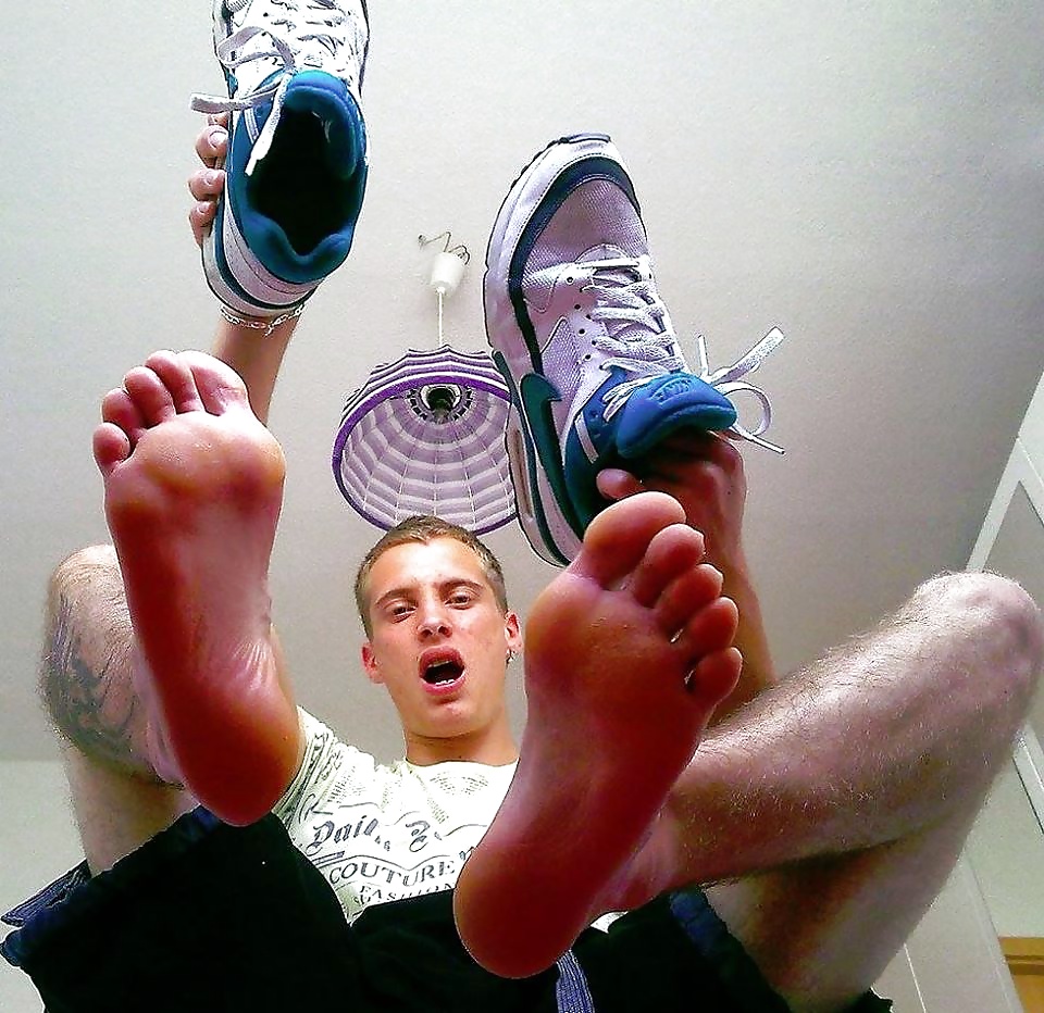 THE SECRETS OF MALE FEET ATTACTION #34347227