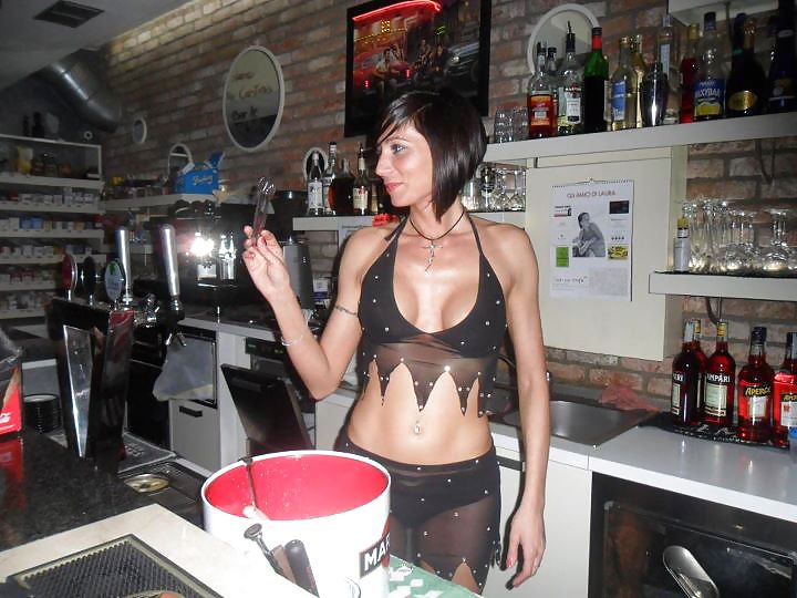 Laura Mays Barman Sexy #33182565