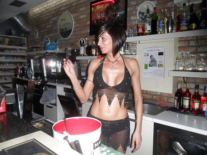 Laura Maggi la sexy barista #33182570