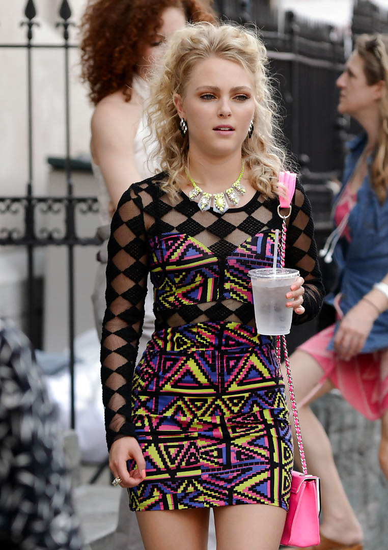 Annasophia robb - awesome booty profile
 #36688199