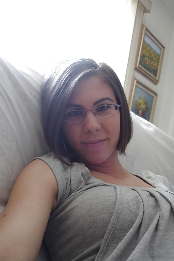 Hot nerdy slut con gli occhiali
 #28185371