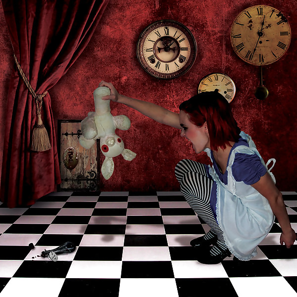 Alice Wonderland .... #32792985