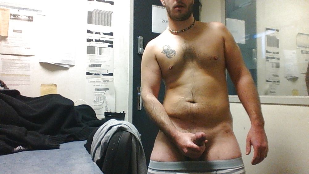 Un peu plus 
 #39628946