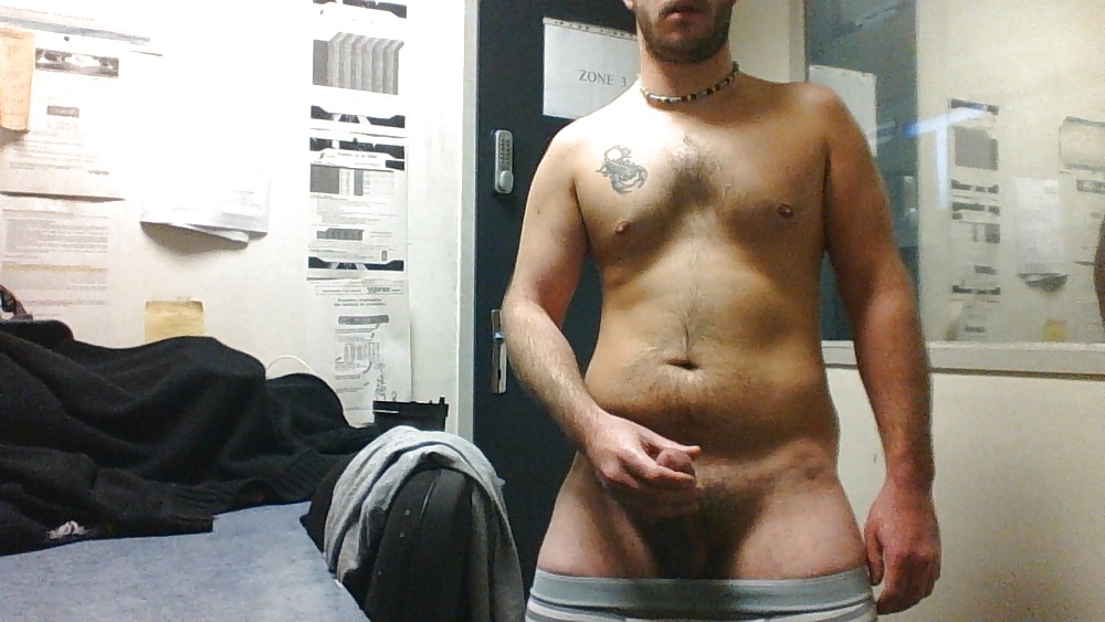 Un peu plus 
 #39628951