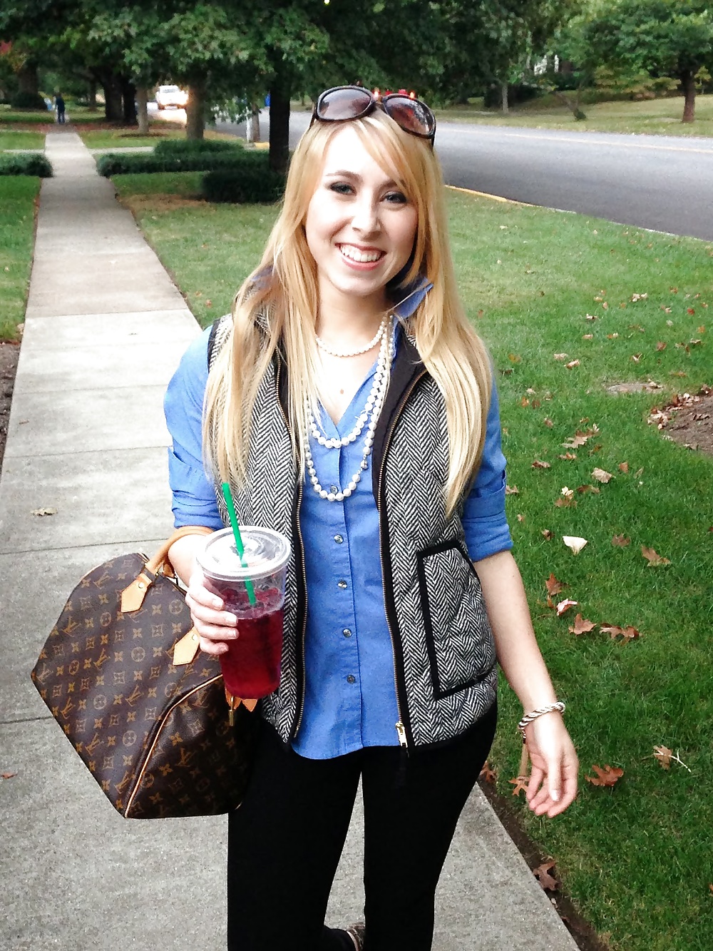 Blusas parte 2
 #24617096