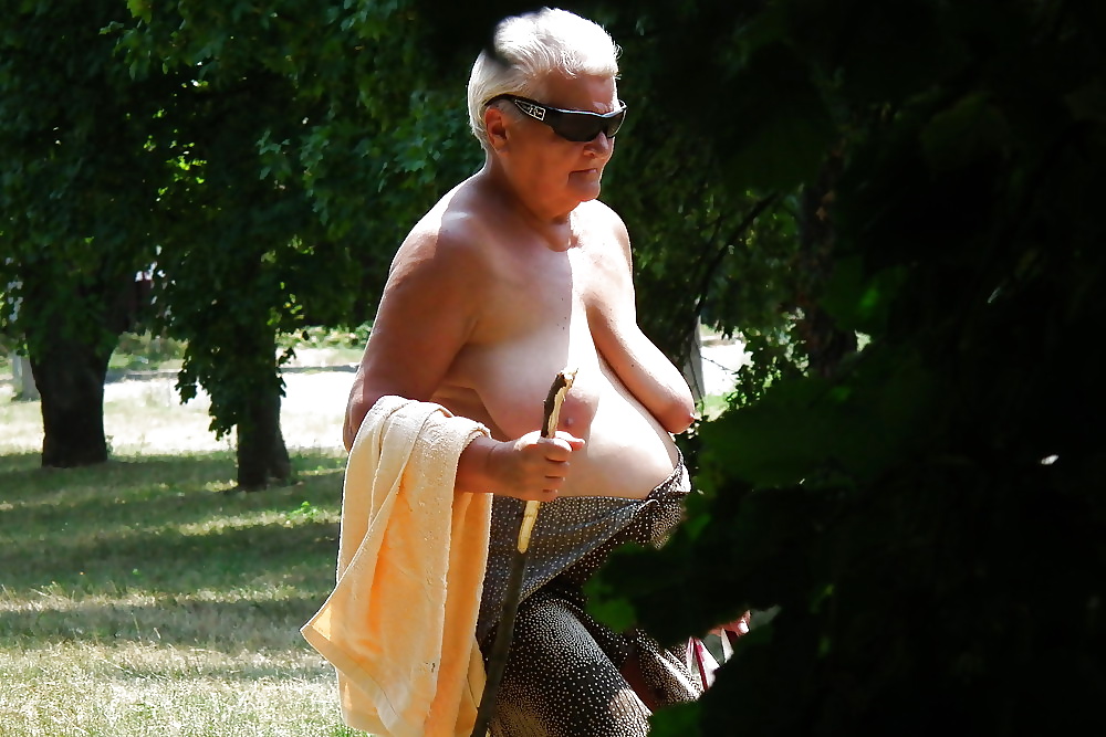 Todo tipo de tetas 7
 #34340625