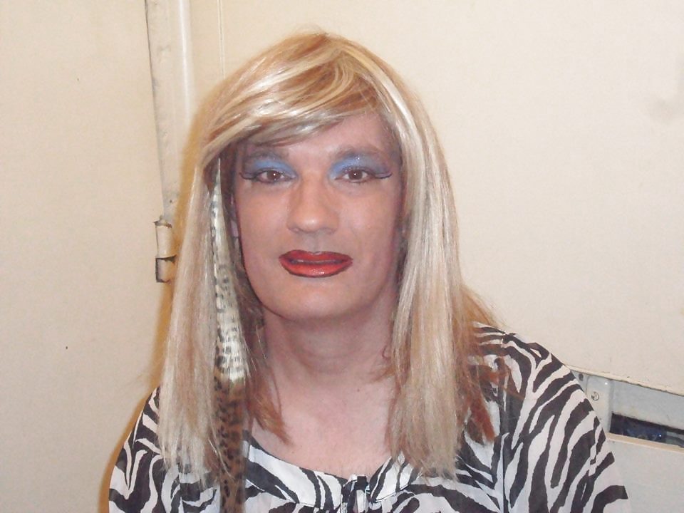 Travesti salope  #23283359