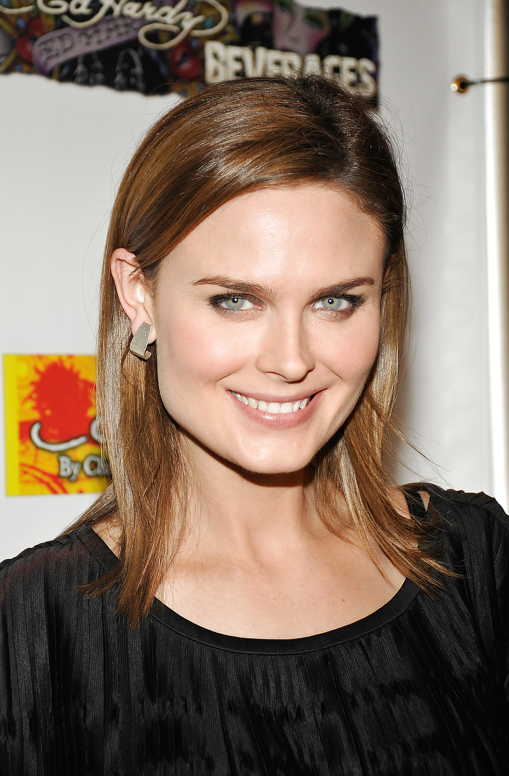 Emily Deschanel #25379137