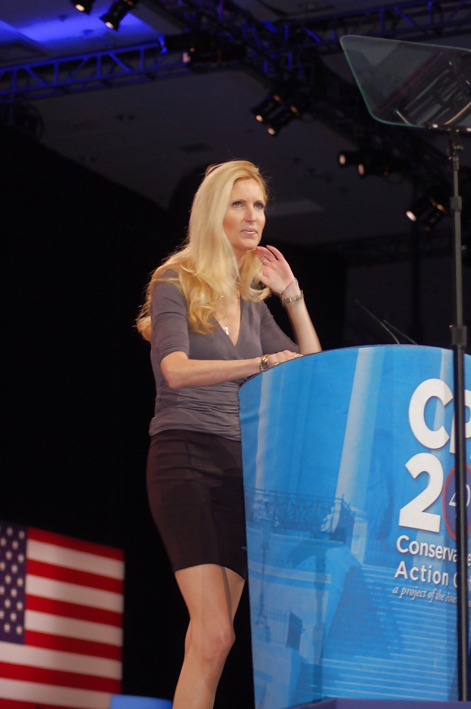 Me encanta masturbarme con Ann Coulter
 #36774678