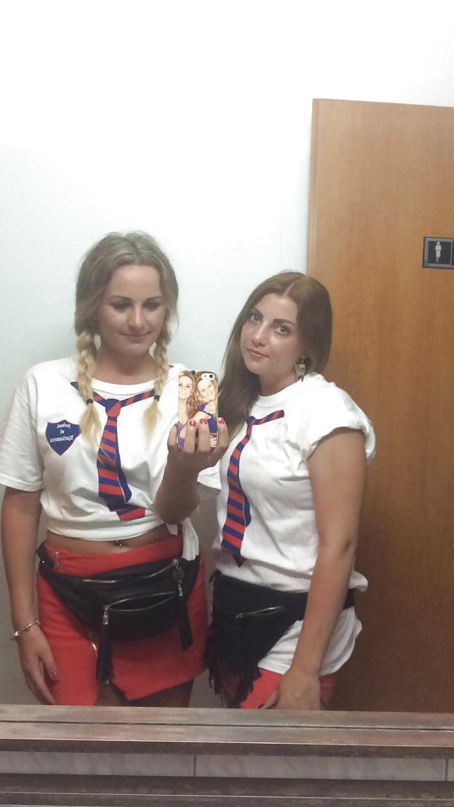 UK Uni Students in S Uniforms #39773704