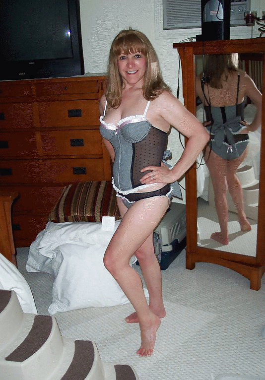 Assorted Milfs 9 #37788492