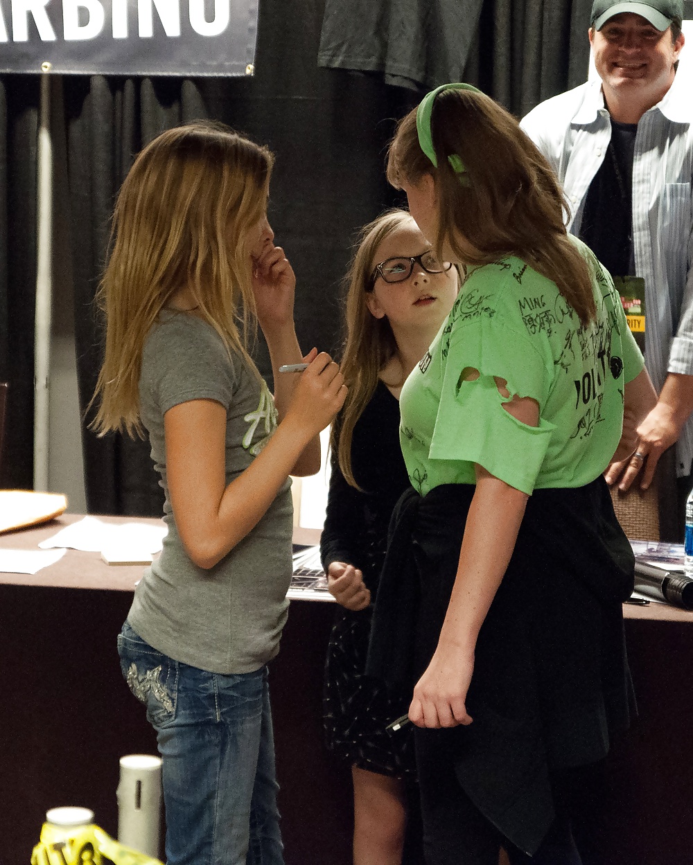 Adolescentes
 #28061255