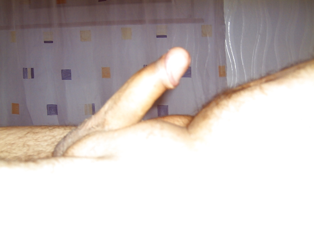 Er ist erregt.
 #30998487