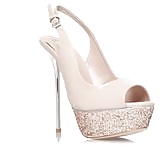 Lipsy Kleider Und High Heels Würde Ich In Meinem Kleiderschrank Lieben #39751704