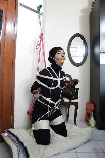 Jilbab Tudung Bondage Tied #33470810