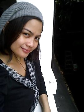Amalia Scammer from Indonesia #33371533