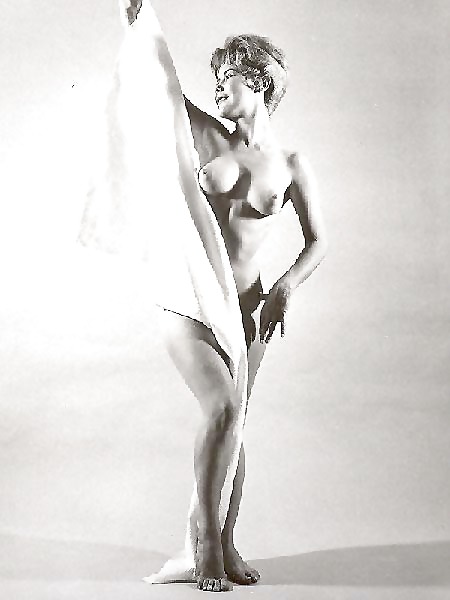 Vintage Single Mädchen In B & W #24884432