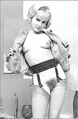 Vintage Single Mädchen In B & W #24885707