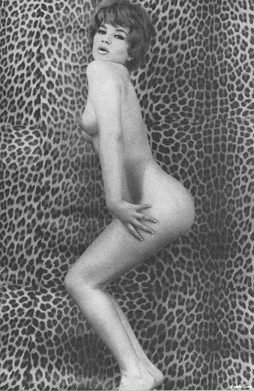 Vintage Single Mädchen In B & W #24885859