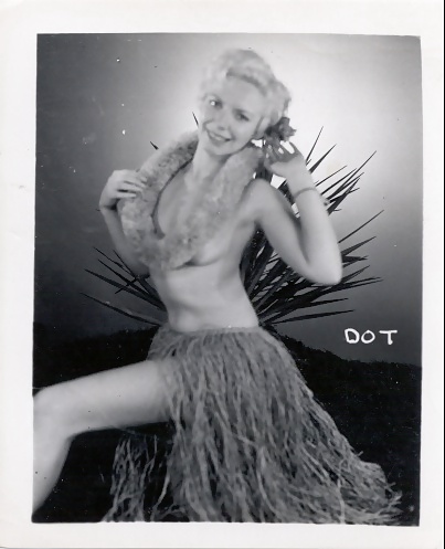 Vintage Single Mädchen In B & W #24886889