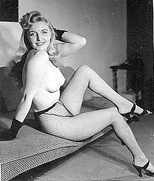 Vintage Single Mädchen In B & W #24887766