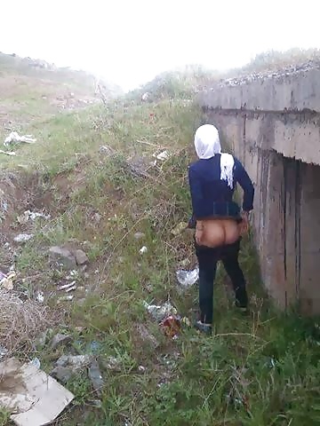 ARAB AMATEUR MUSLIM BEURETTE HIJAB BNAT BIG ASS vol.10 #27700388