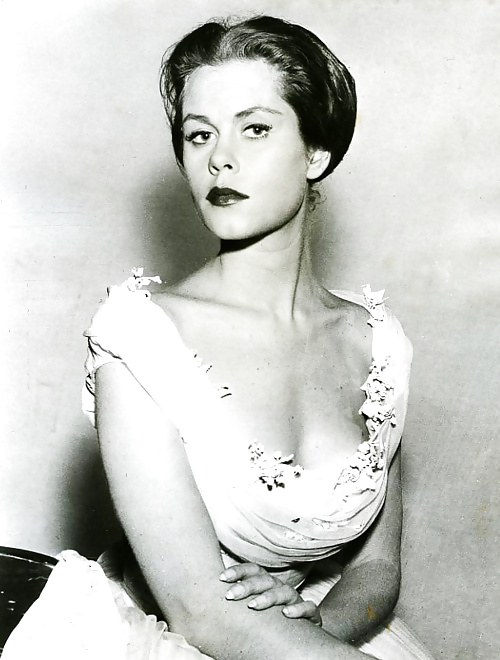 Masturbiamoci sopra ... elizabeth montgomery
 #25102946