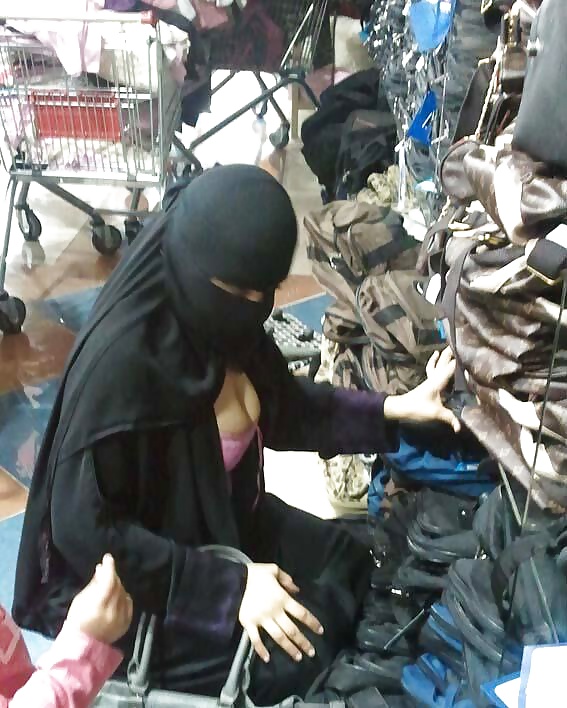 セクシーなアラブ人
 #27794560