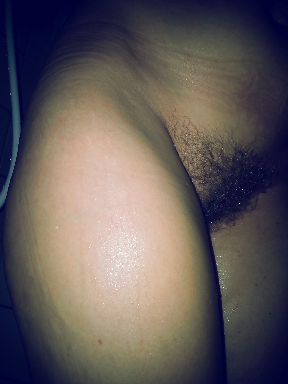 Rubia de coño peludo
 #36074885