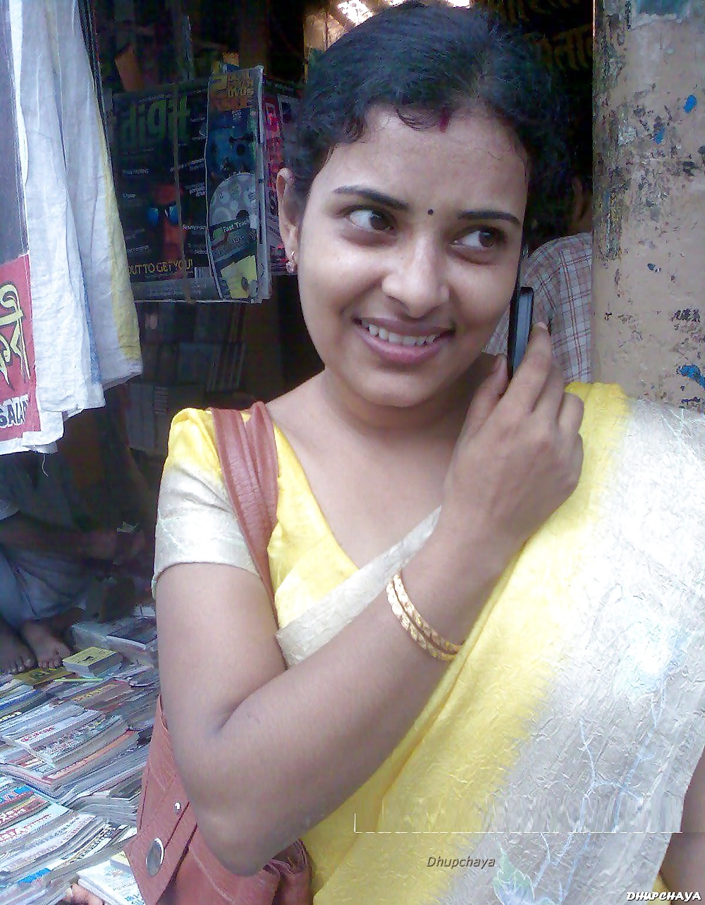 Bengali Junge Verheiratete Mädchen Ihr Saree Streifen #24229661