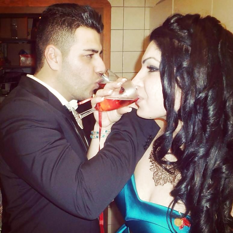 Türkisch Hahnrei Ehemann! Wie Würden Sie Seine Hübsche Frau Ficken? #31198069