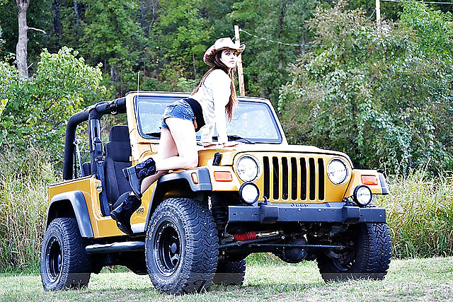 Amateur jeep babes - mojitog
 #34436732