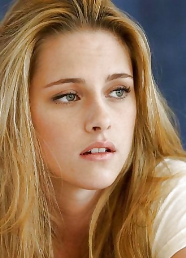 La joven y bella kristen stewart
 #24652978