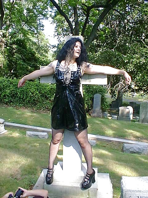 Anastaisa (3) Friedhof (gotische Alt. Mädchen) #30699454