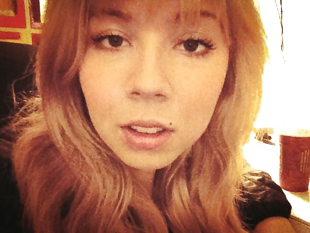 Jennette mccurdy
 #27097514
