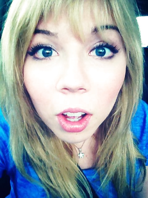 Jennette mccurdy
 #27097537