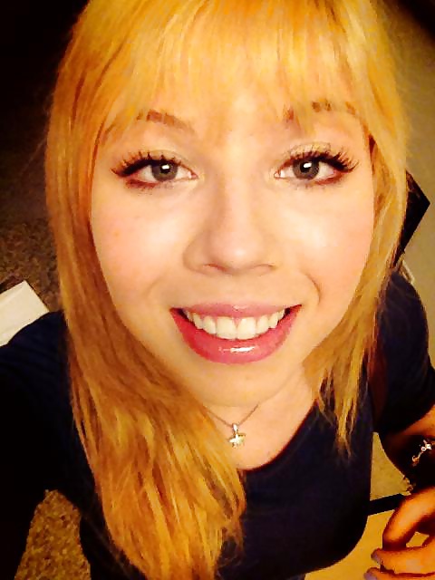 Jennette mccurdy
 #27097552