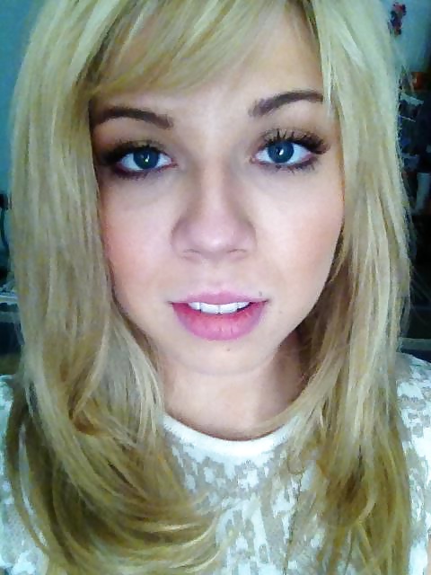 Jennette mccurdy
 #27097559