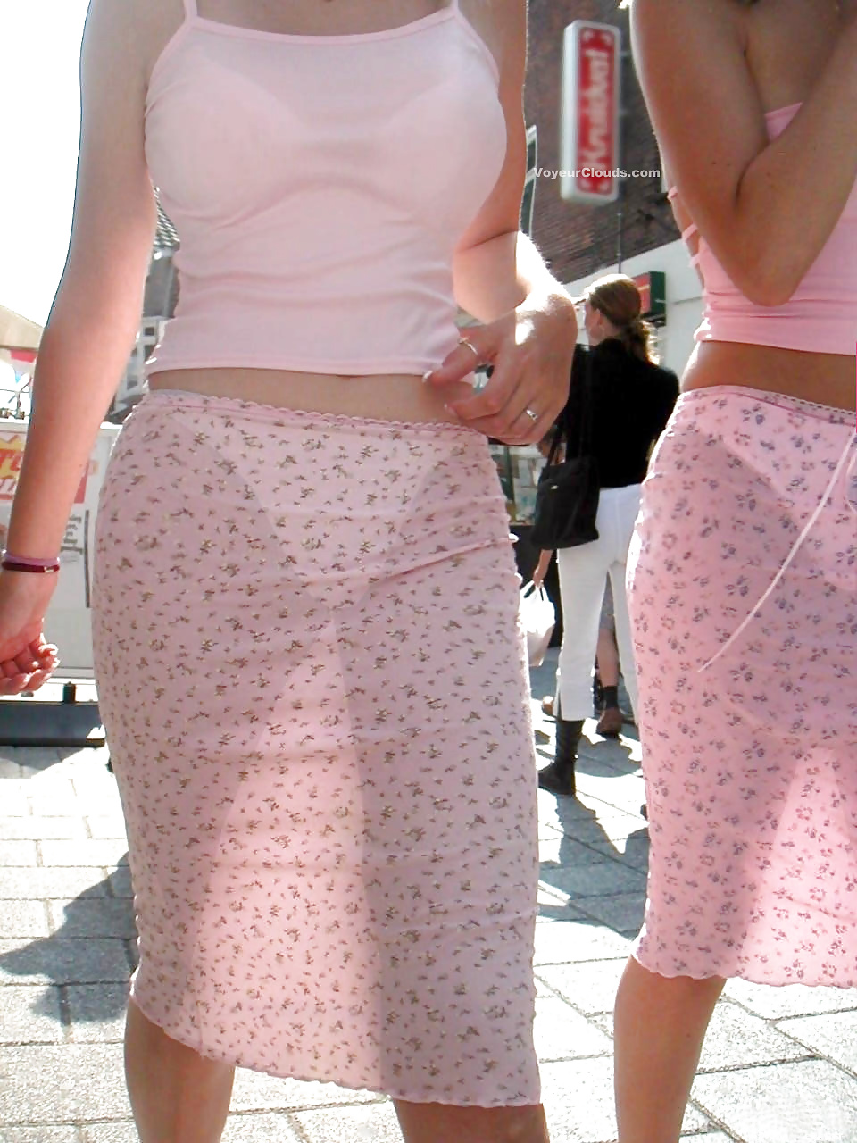 女の子と成熟した人たちのアップスカート、フラッシュ、率直なイメージ
 #29450905