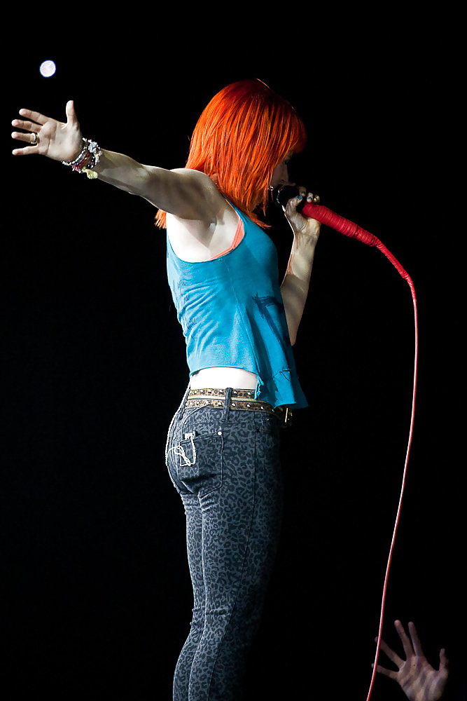 Hayley Williams - Born to tease #26937883