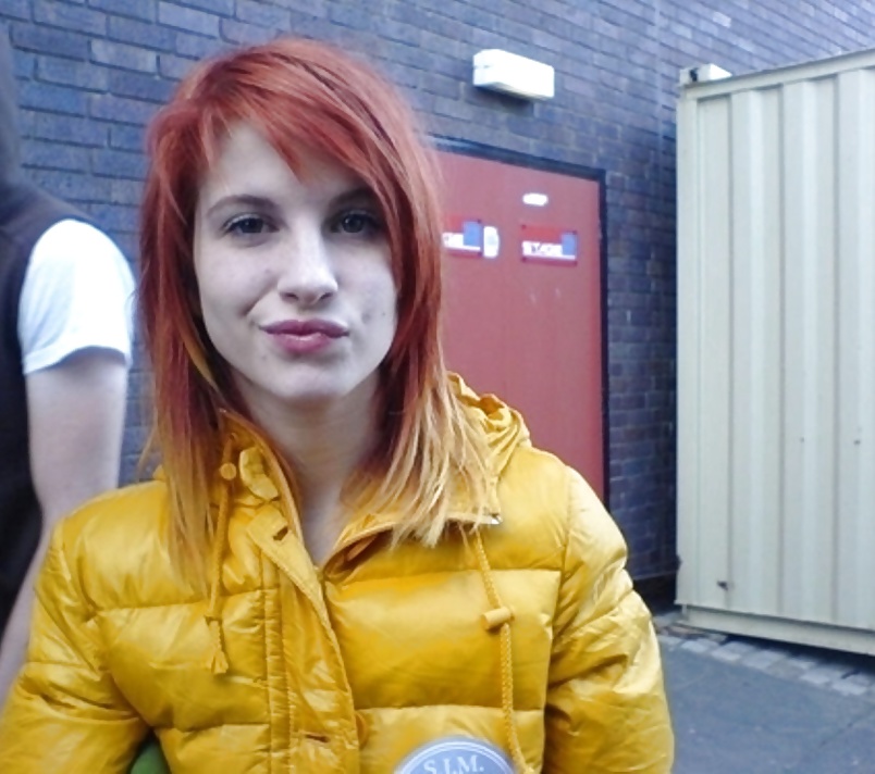 Hayley williams - nato per prendere in giro
 #26937957